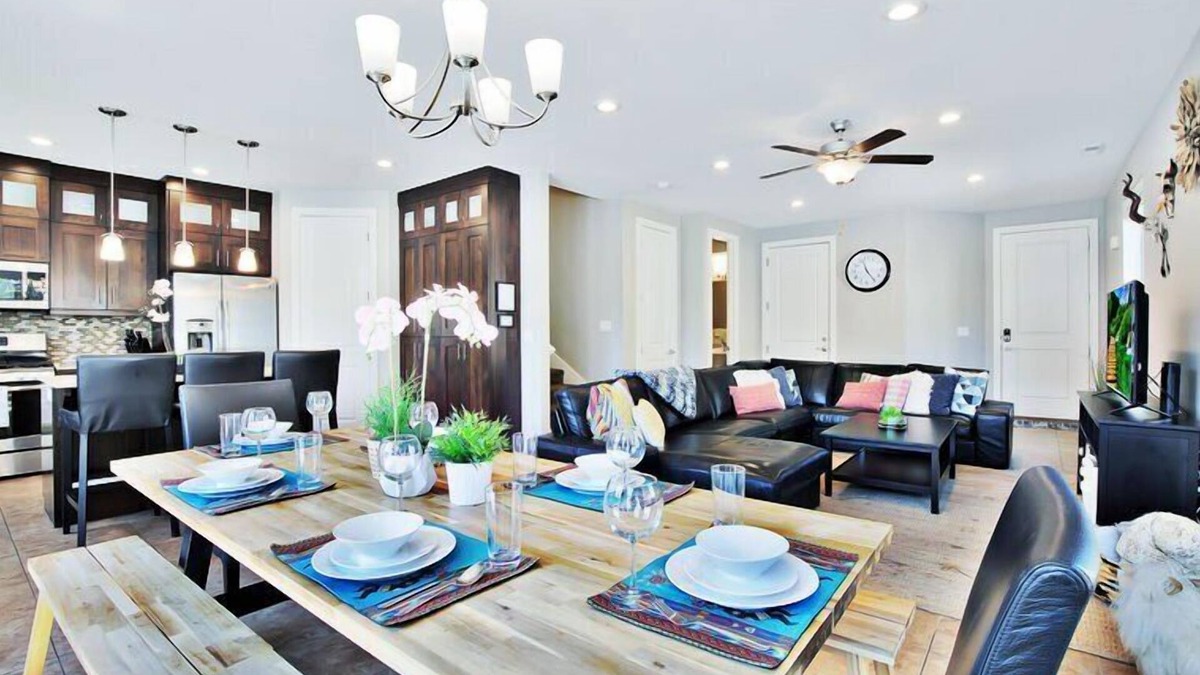 Moab House | Sleeps 48 Townies | Pool/Spa | Garage | Downtown Location | Entrada 424/428/432