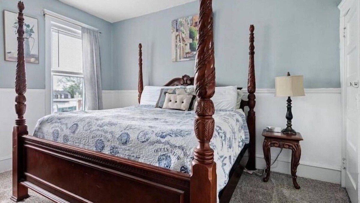 Wilmington Apartment | Sleeps 6, 3BR 1BA,1King+2 Queen beds, perfect for long stays in a great location