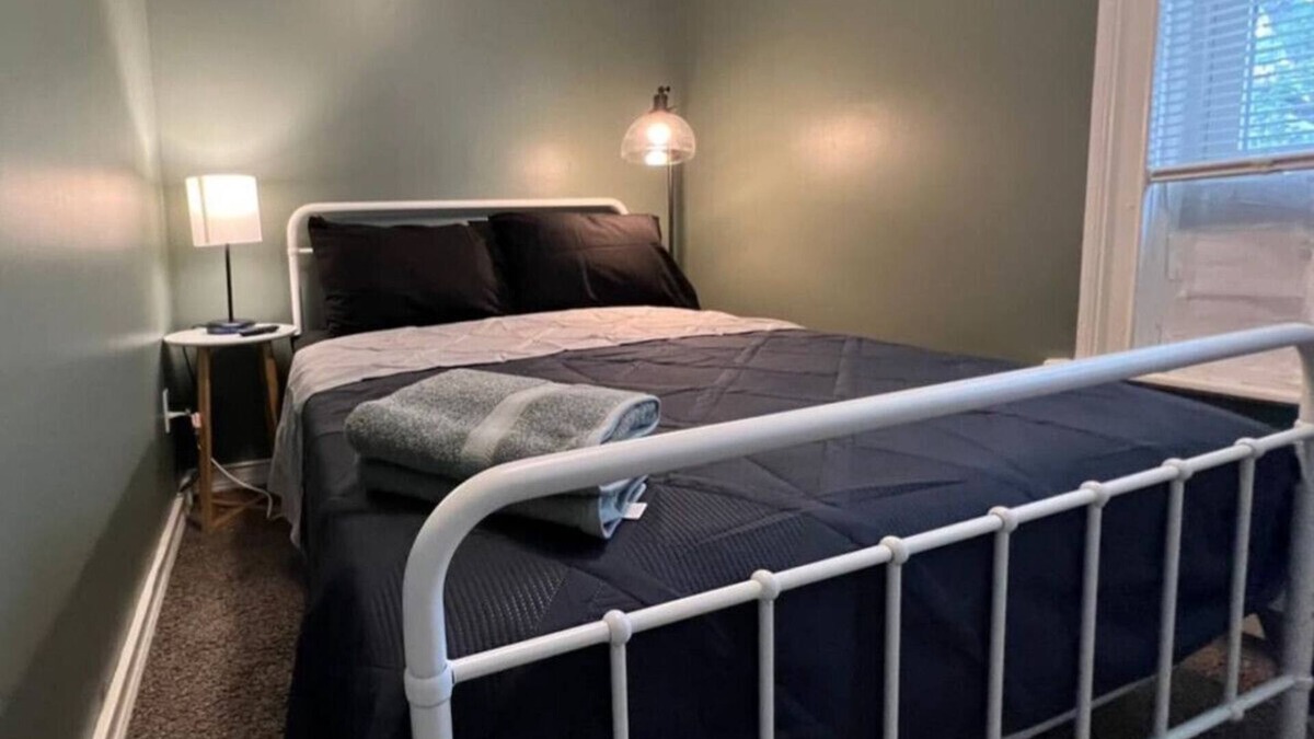 New Castle Condo | Sleeps 6! Cozy 2BR w/4 Beds at New Castle + WIFI!