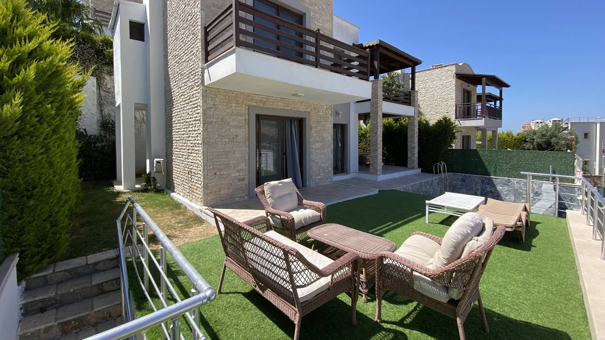Gundogan Villa | Sleeps 6, Luxury Villa with a Private Pool - AWZ 303