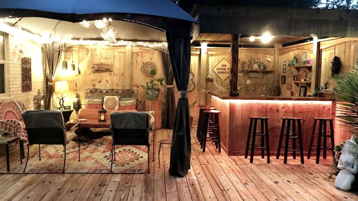 Milton House | Sleeps 6 with Garden/Bar