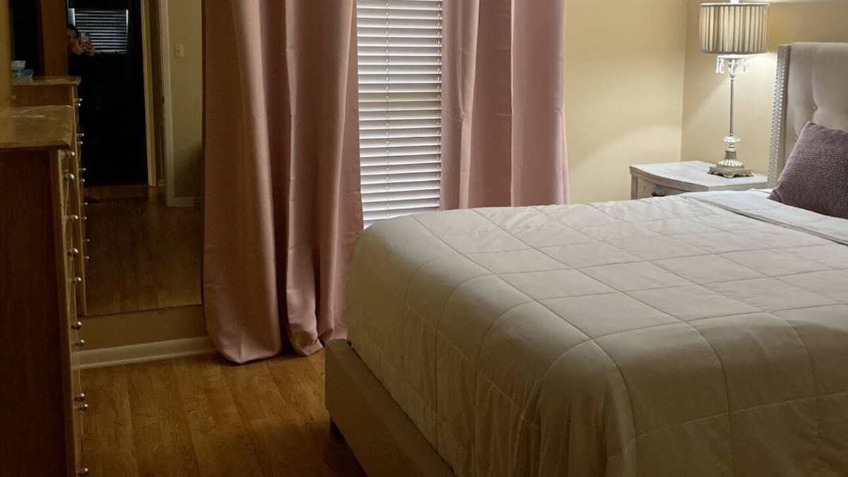 Sherwood House | Sleeps 7, cozy, close to downtown LR