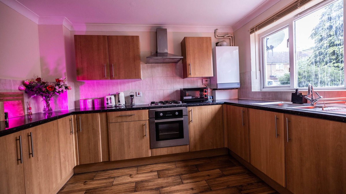 Peckham House | Sleeps8-KingBeds-SofaBed-Garden-AirCon-FreeParking