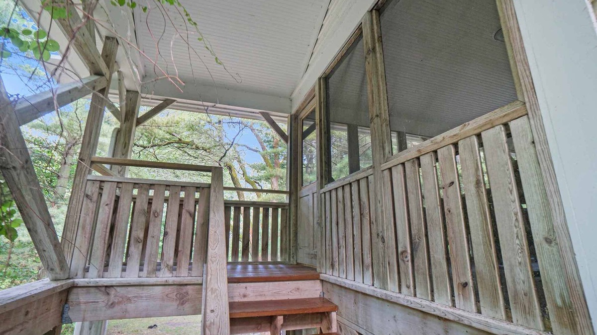 South Haven Cabin | Sleepy Hollow Beach Resort introduces Stonebridge 37