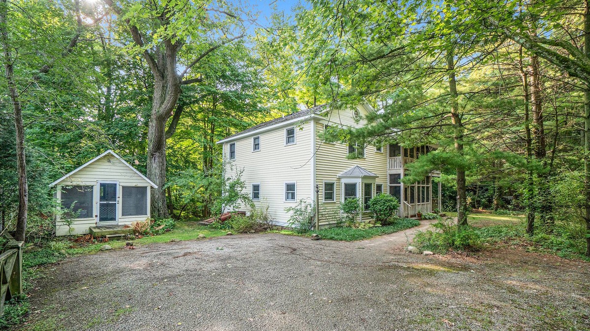 South Haven Cabin | Sleepy Hollow Beach Resort introduces Stonebridge 37A