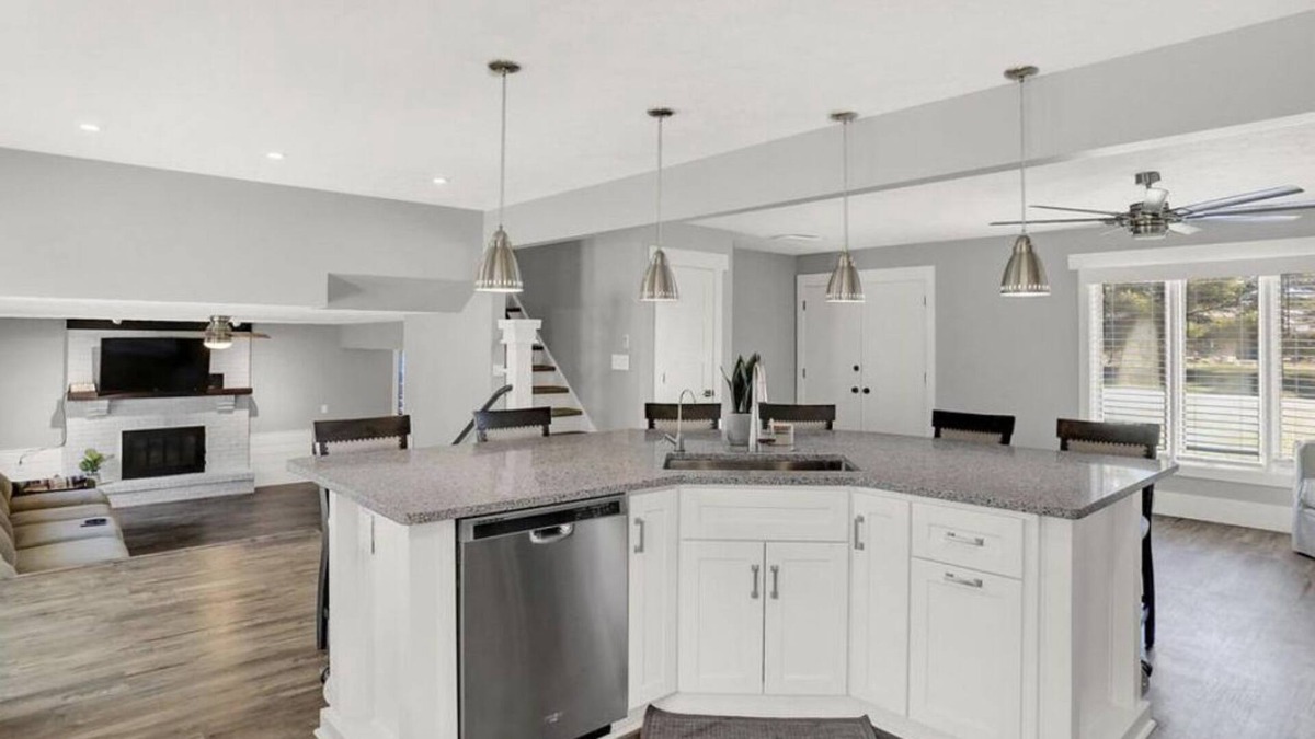 Avon House | Slice of heaven in small quiet suburban neighborhood