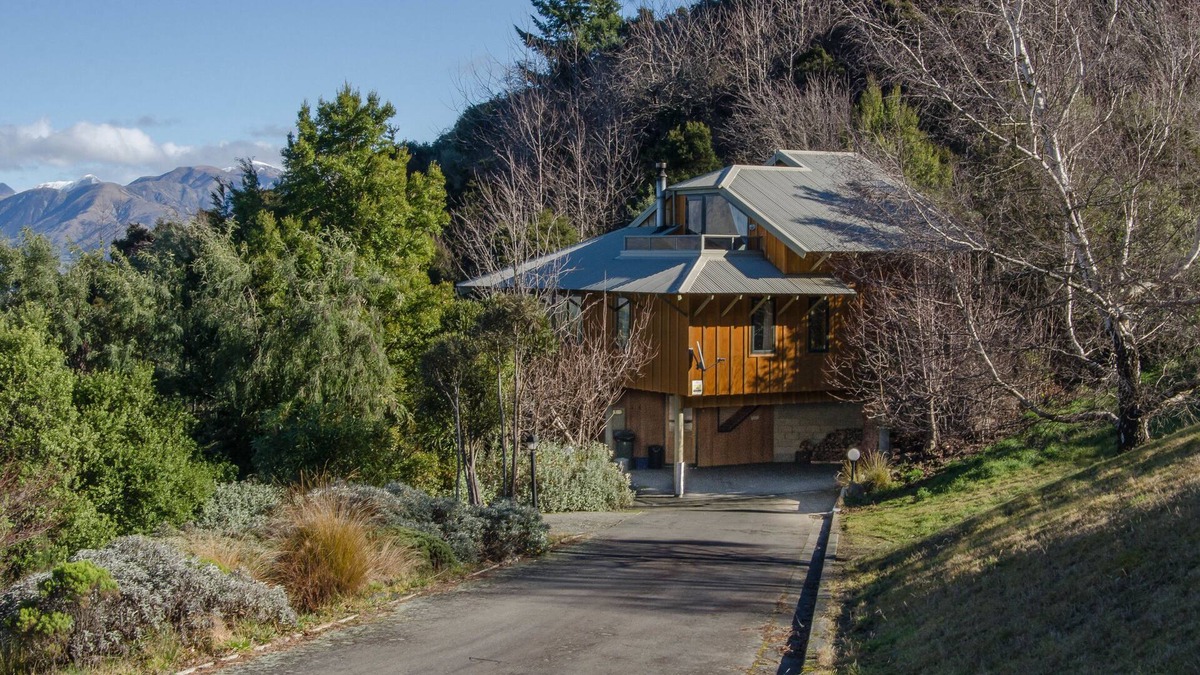 Hanmer Springs Cottage | Slice of Heaven on Oregon