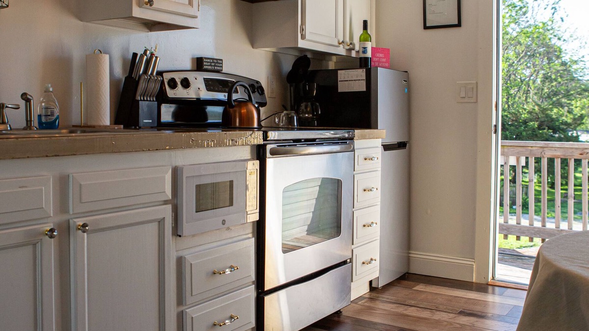 Ste Genevieve House | 😇Slice of Heaven by Property Lovers 💕