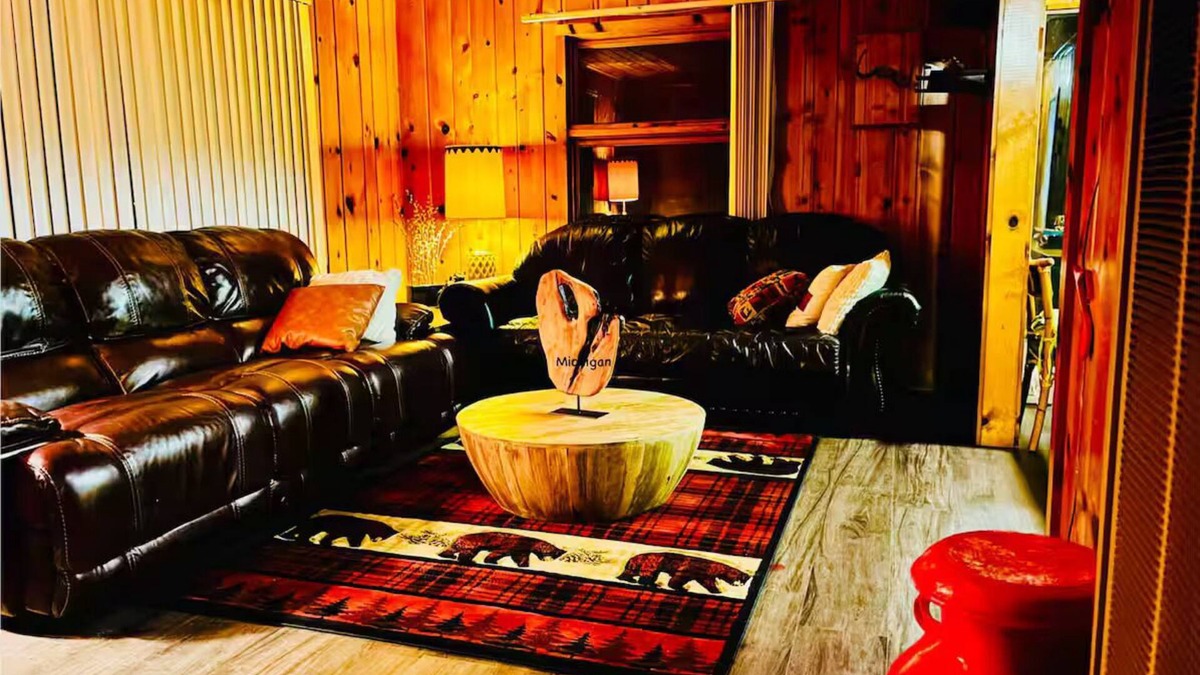 Carp Lake Cabin | Slice of Paradise, Lakefront, near Mackinaw City.