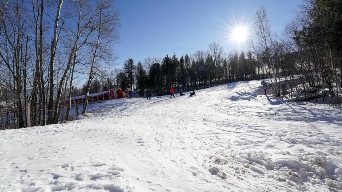 Sunday River Area Condo | Slope Side Retreat! HotTub| Sauna| Pool! Sleeps 6