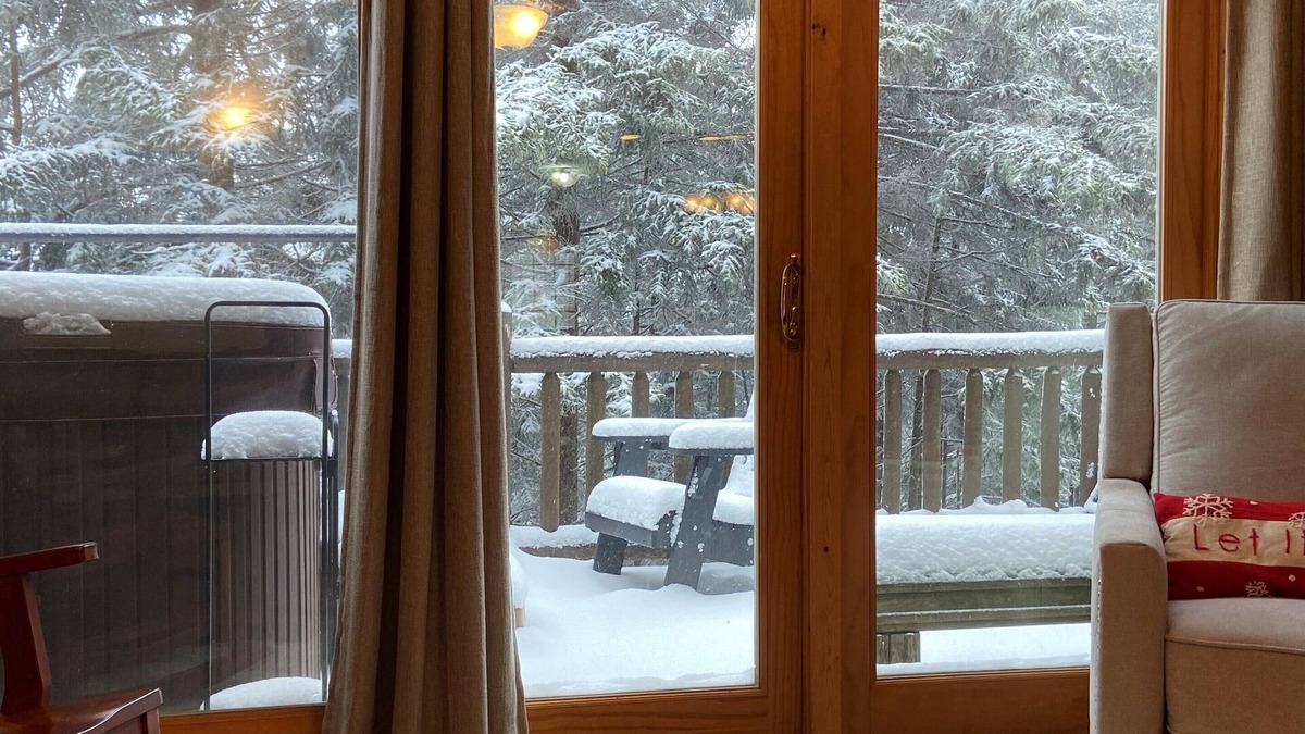 Snowshoe House | Slopeside-Loggers Run- Three level Townhome - Ski-in/Ski-out