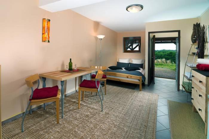 Cerny Dul House | SLUNECNA CHATKA
