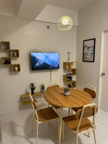 Naga Apartment | SM Naga City 2BR River view Balcony with Fiber Internet