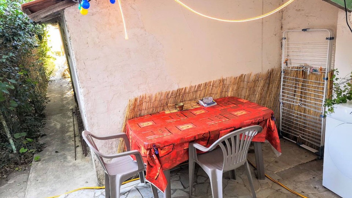 Route d'Arles Apartment | Small 13m² studio 10 minutes from the center of Nîmes