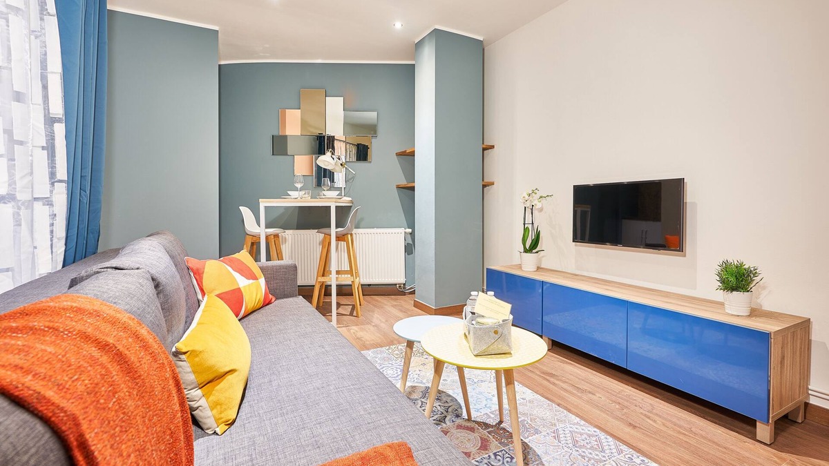 Lower Town Apartment | Small & Convenient Studio Apartmentn