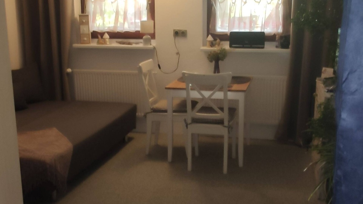Fahlhorst Apartment | Small, cozy, newly renovated apartment in Nuthetal, between Potsdam and Berlin!