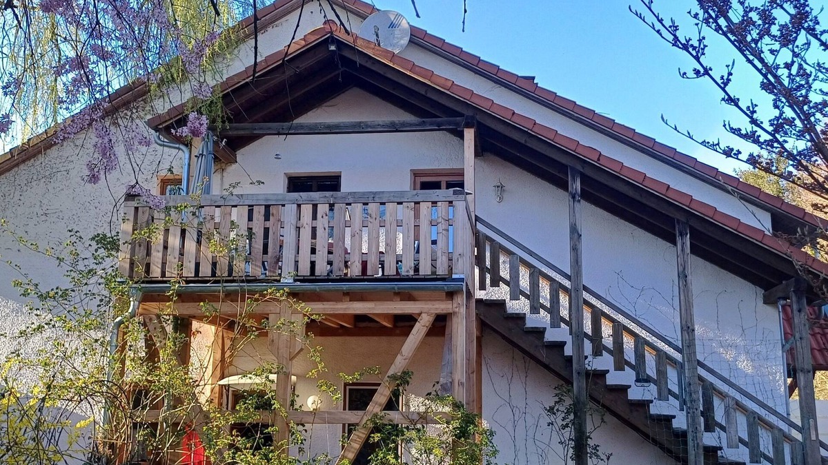 Bulstedt Apartment | Small, cozy vacation apartment in an idyllic rural location - accommodation unit 02-
