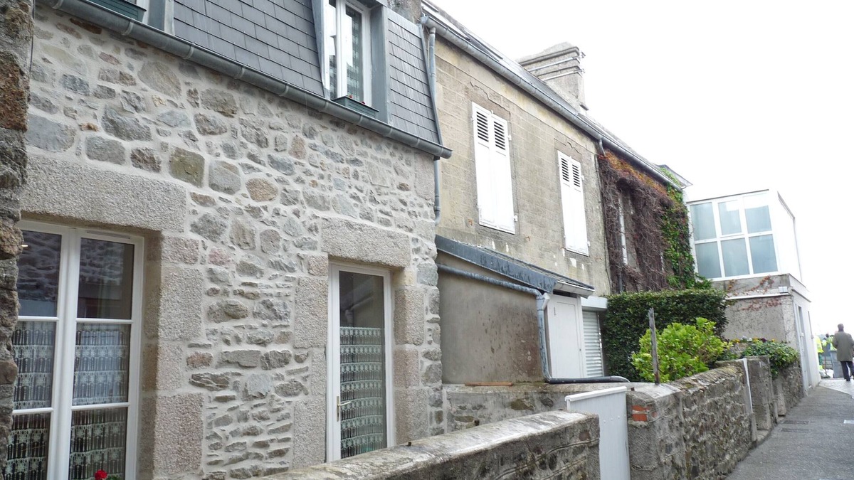 Saint-Vaast-la-Hougue House | Small fisherman's cottage. Classified as 3* furnished tourist accommodation