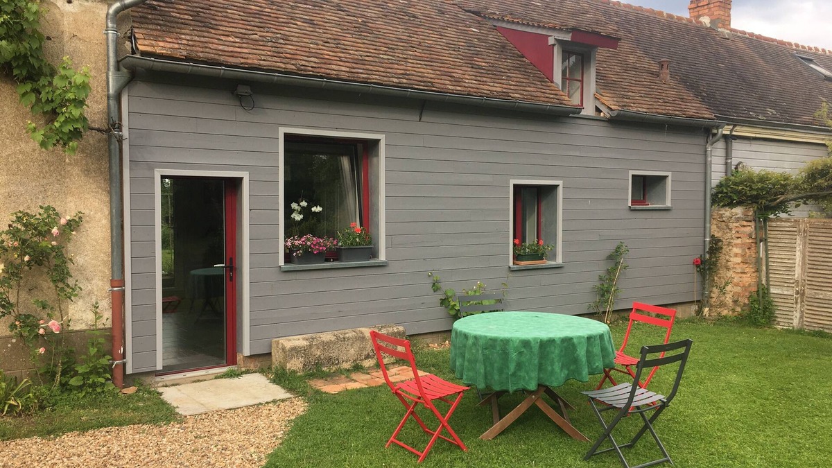 Roeze-sur-Sarthe Other | Small gîte for 2 people in the countryside 20 minutes from the 24-hour race circuit