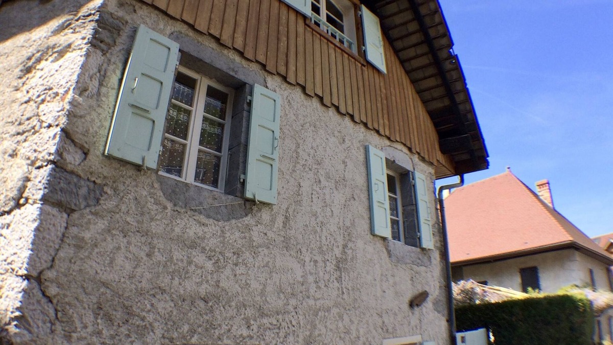 Duingt House | Small house and its garden in the center of the village of Duingt 200 meters from the lake