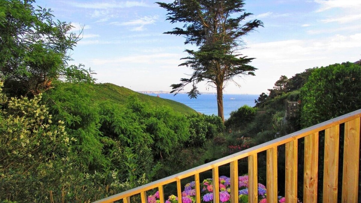 Plouzane House | Small house by the sea
