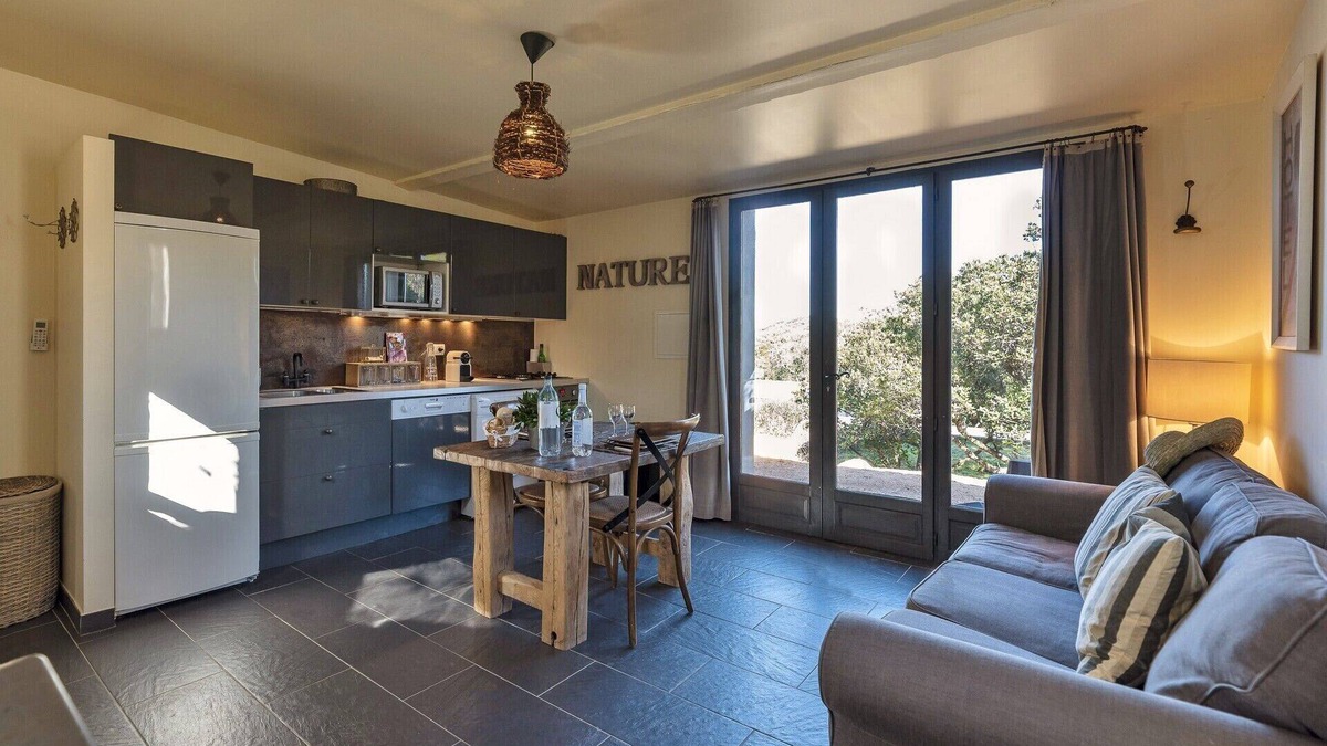 Bonifacio House | Small house, close to the beaches of Sant'Amanza