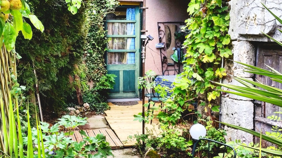 Saint-Piat Cottage | small house full of charm
