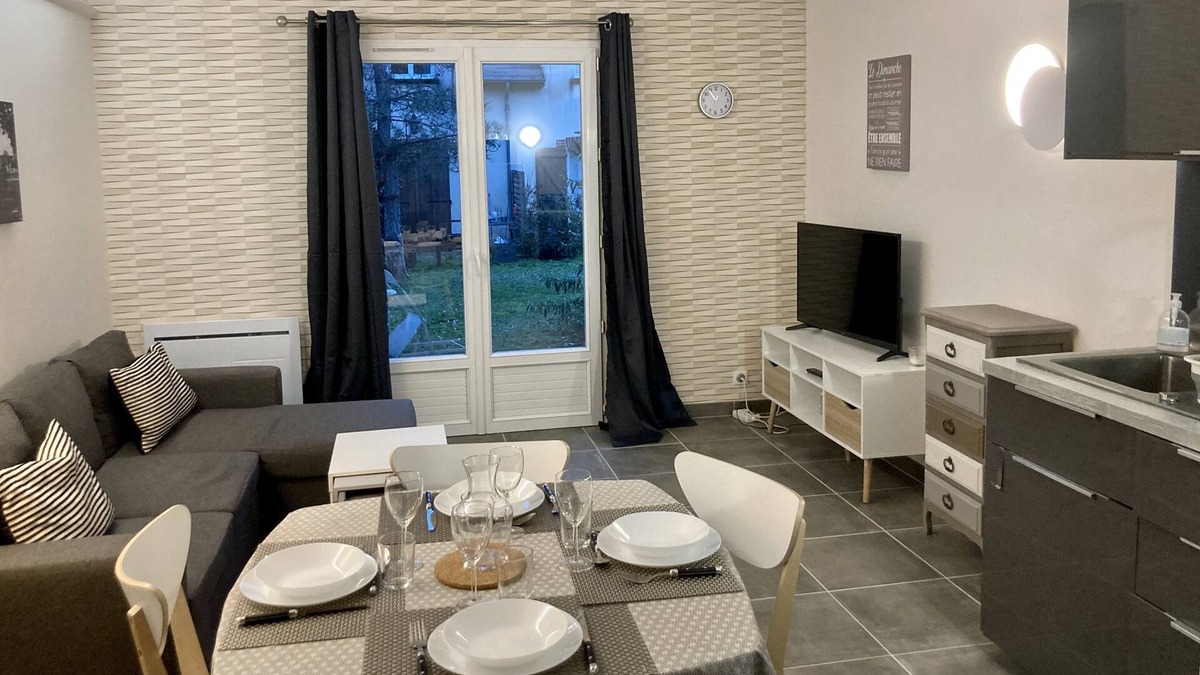 Ardon House | SMALL HOUSE IN A PLEASANT AND BUCOLIC SETTING 40m2