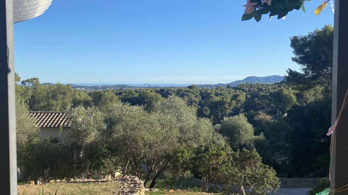Ollioules House | Small house with sea view