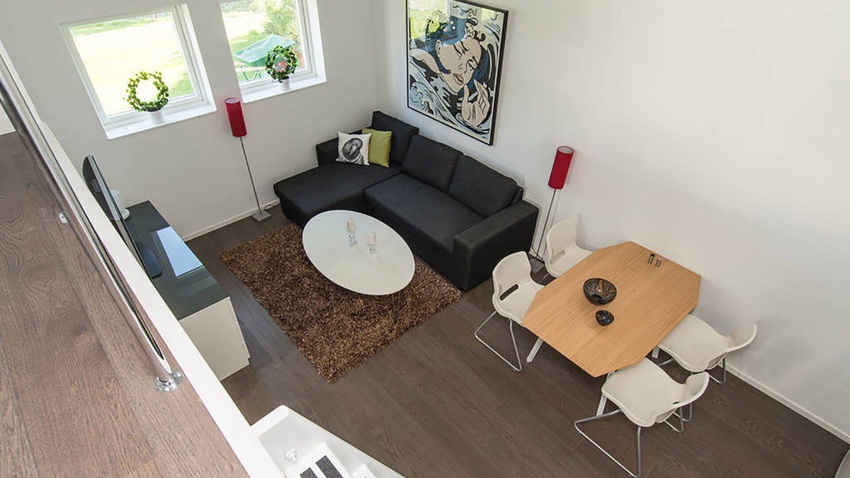 Svalnas House | Small modern own house, 300 m from station