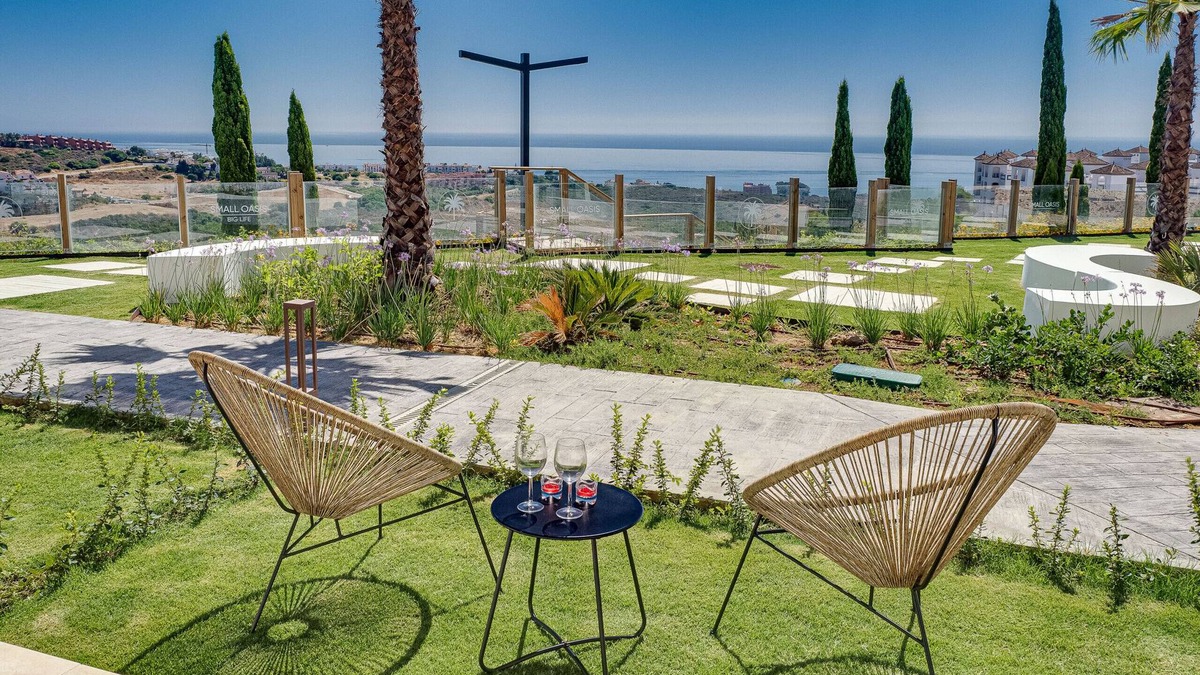 Puerto de la Duquesa Apartment | SMALL OASIS 2395