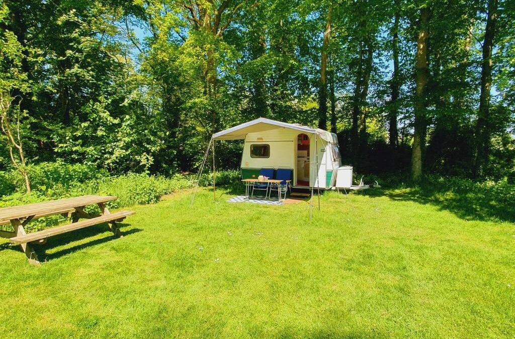 Leek Other | small retro caravan