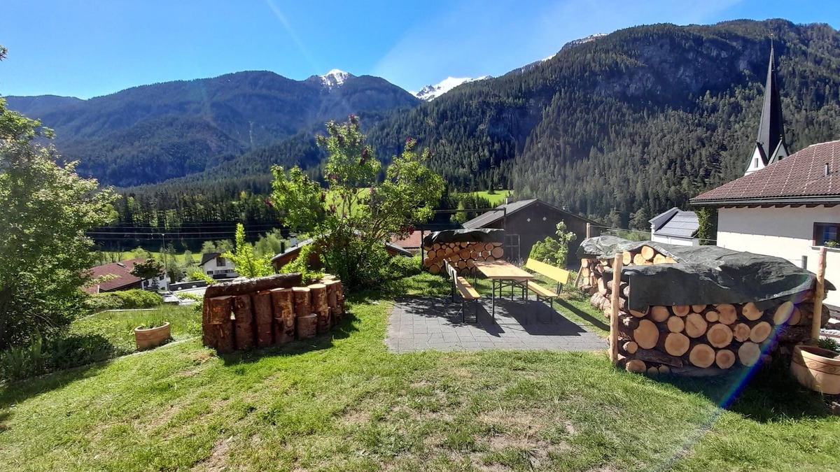 Surava Apartment | Small romantic vacation apartment in the quiet Albula Valley