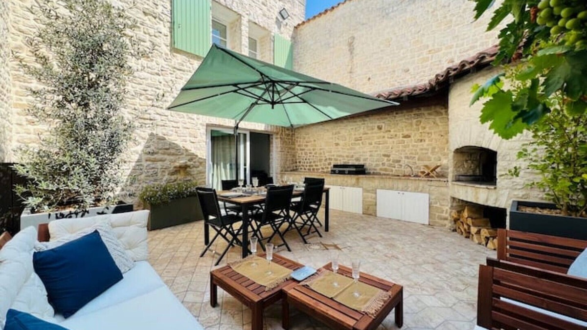 Sainte-Marie-de-Re House | SMALL STONES