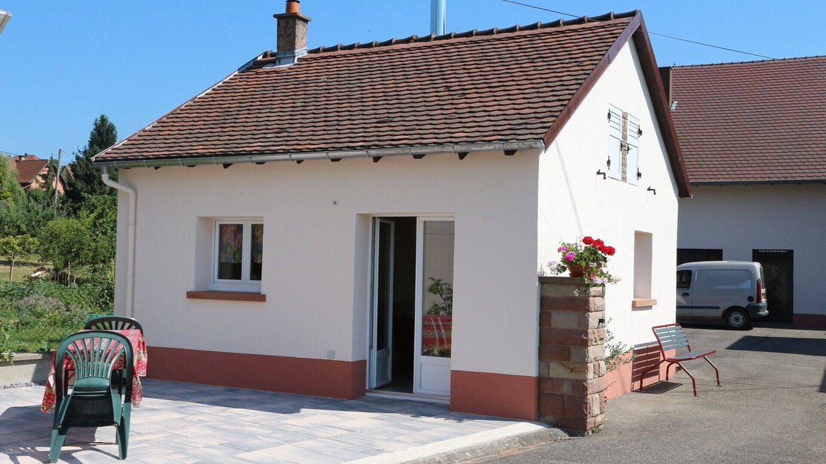 Neuwiller-les-Saverne Apartment | Small studio/Furnished rental