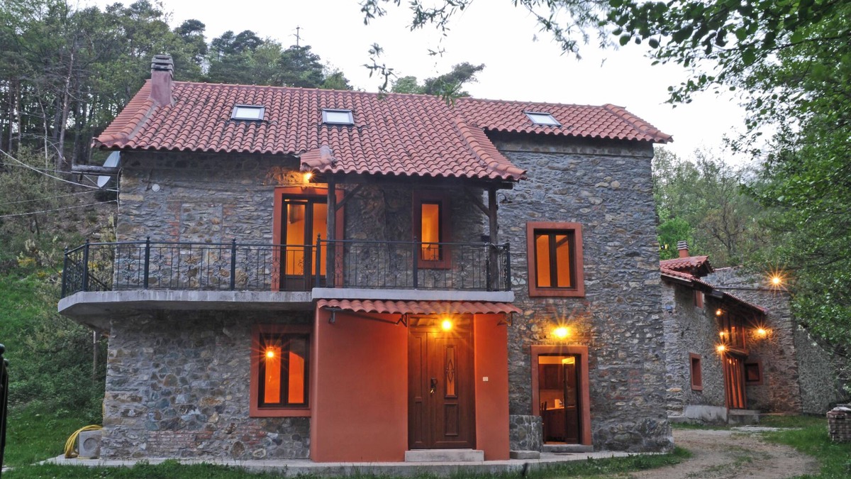 Giusvalla House | Small village with 3 stones Villas for rent with land 20.000 m2 ,for big family