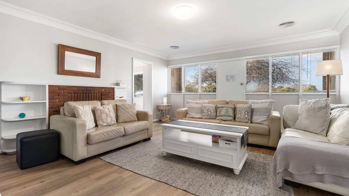 Blayney House | Small Villages Retreat - Escape the City Life