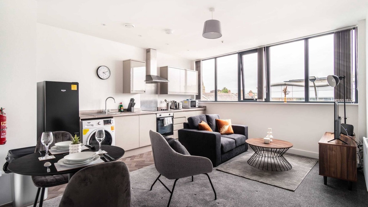 Wrexham Apartment | Smart 1 Bed Apartment in Central Wrexham