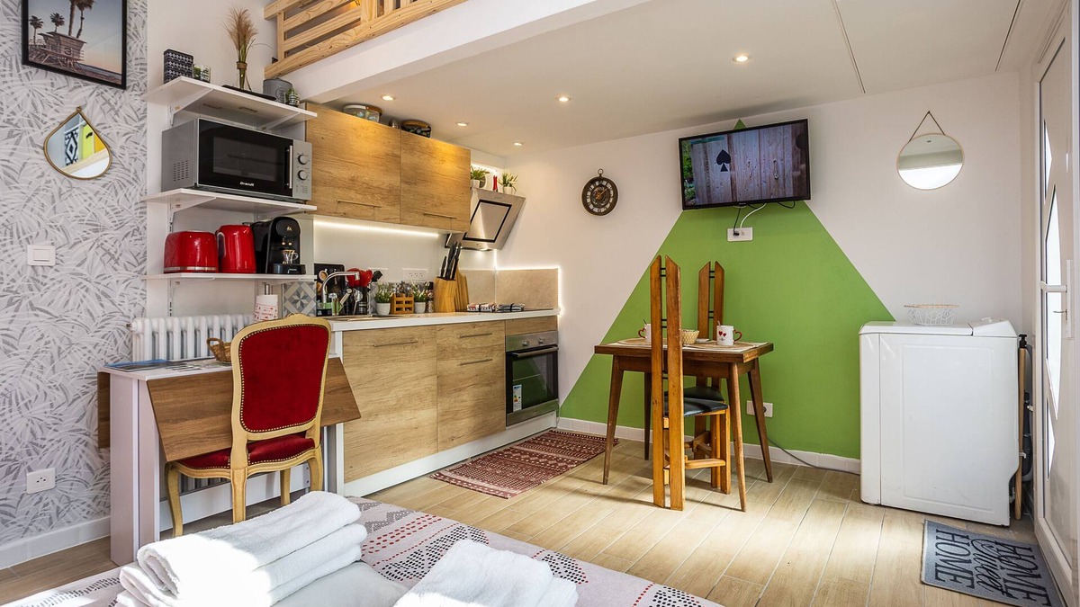Le Hameau Apartment | Smart Casa a lovely love nest for a Paloise getaway - Free parking 24/24