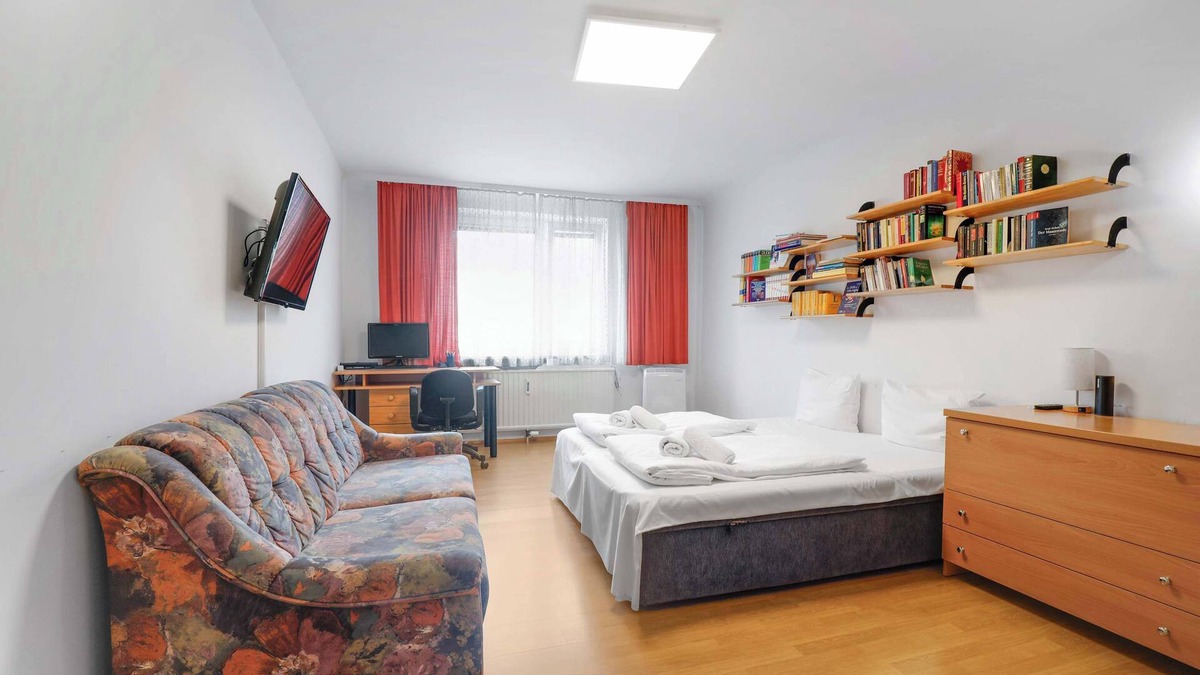 Donaustadt Apartment | Smart Home Vienna – Spacious, Streaming & Comfort