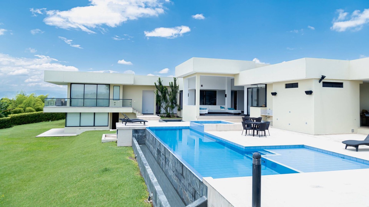 Pueblo Tapao Villa | Smart House 1 km from the Coffee Park with Jacuzzi Wi-Fi