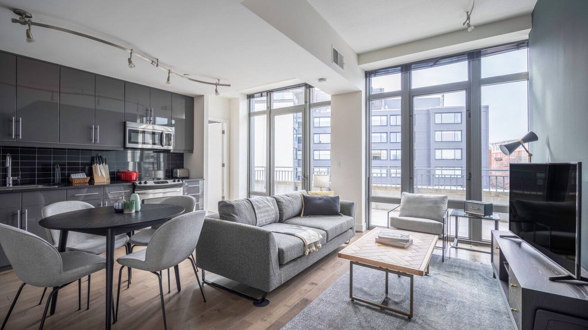 Logan Circle Apartment | Smart Logan Circle 2BR w/DM, Gym, W/D, nr. Whole Foods, by Blueground