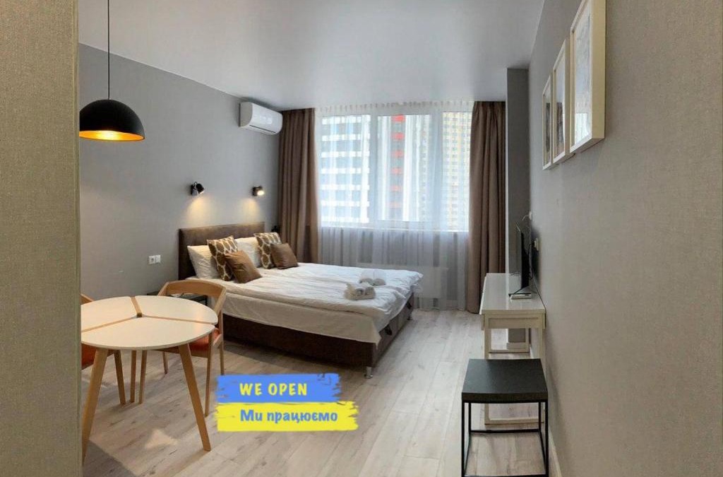 Dniprovs'kyi District Apartment | Smart Studio Levoberezhnaya
