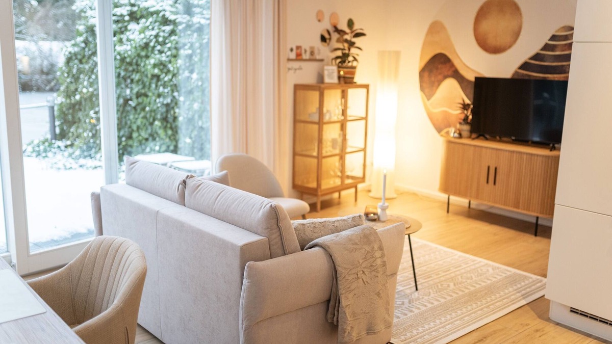 Bad Zwischenahn Apartment | SmartFewo: Lichtermeer | lake terrace | sauna