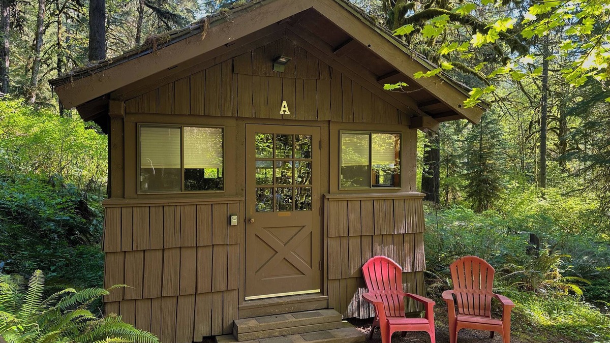 West Stayton Cabin | Smith Creek Village