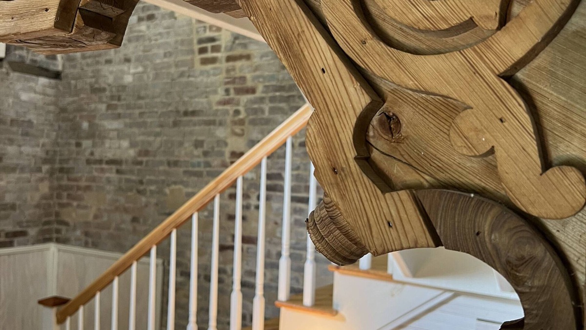 Wayside Apartment | Smokehouse Studio-Queen Studio at The Belmont 1857