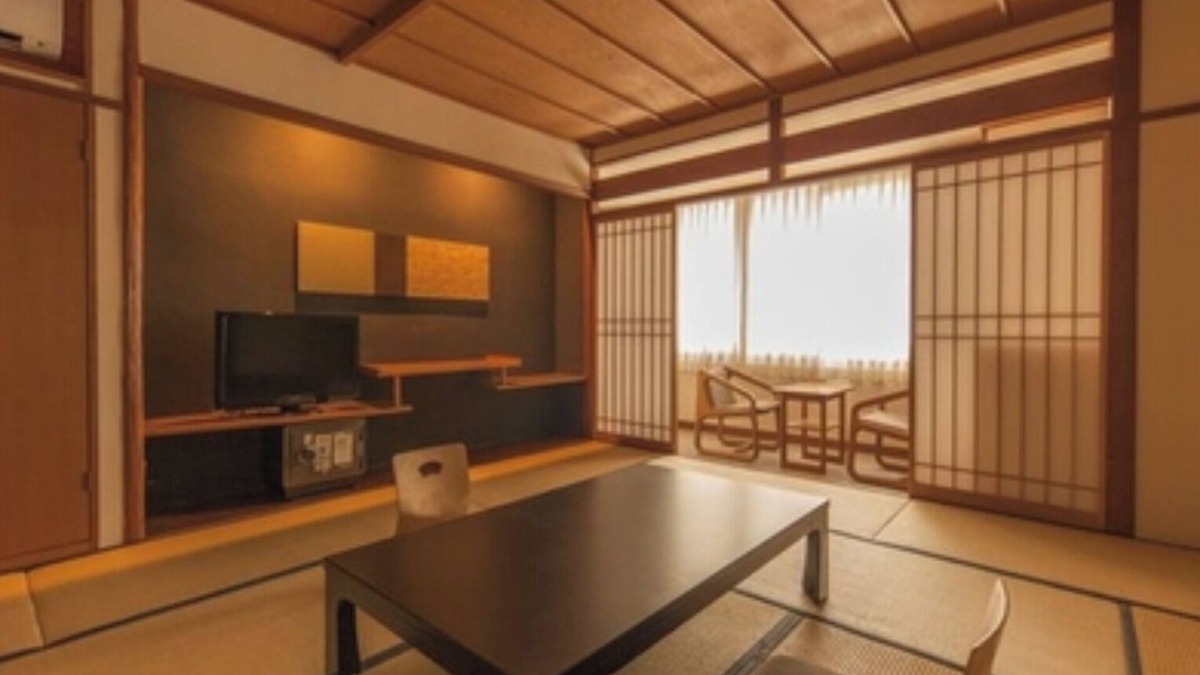 Gero Onsen Hotel | Smoking permitted Mountainfacing room 2 people | Accommodation only plan/Gero Gifu