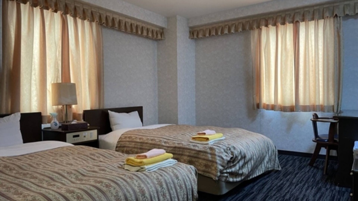 Hino-cho Hotel | Smoking room Twin room free breakfast buffet /Gamo-gun Shiga