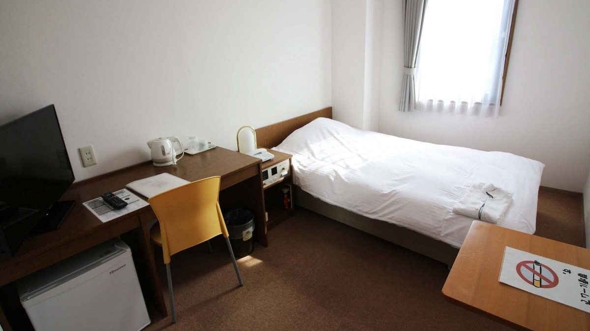 Nishinomiya Hotel | Smoking single No meals Recommended no meal plan/Nishinomiya Hyōgo