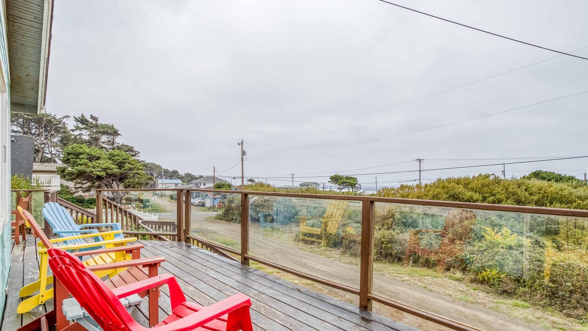 Waldport House | Smooth Sailing